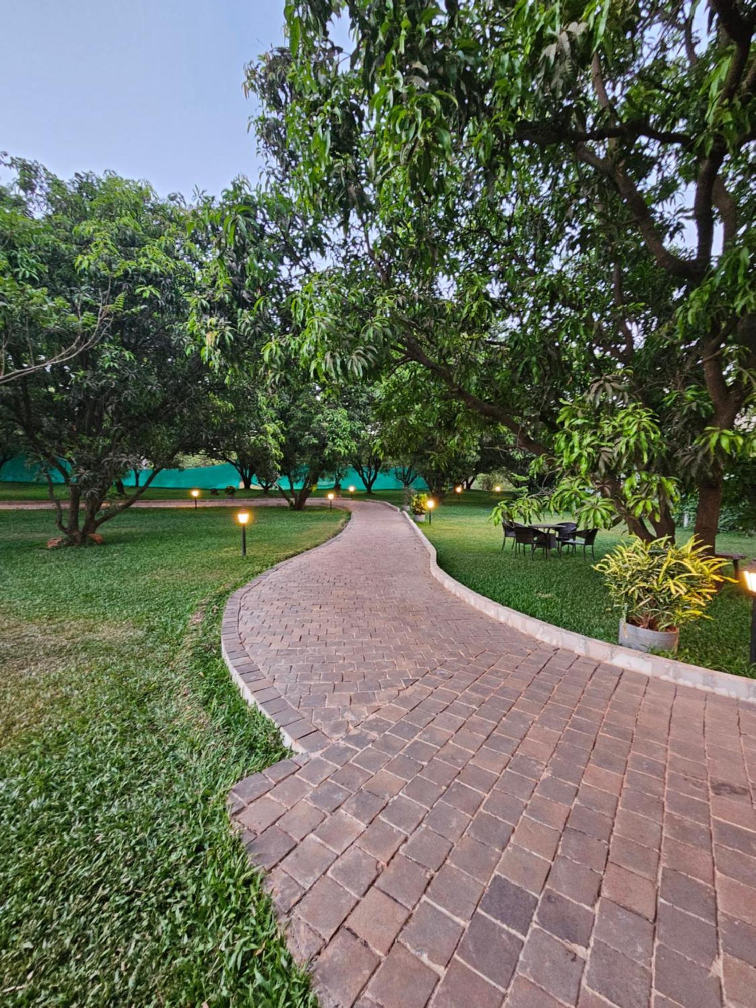 River Estates Luxury Resort & Spa Карджат Экстерьер фото