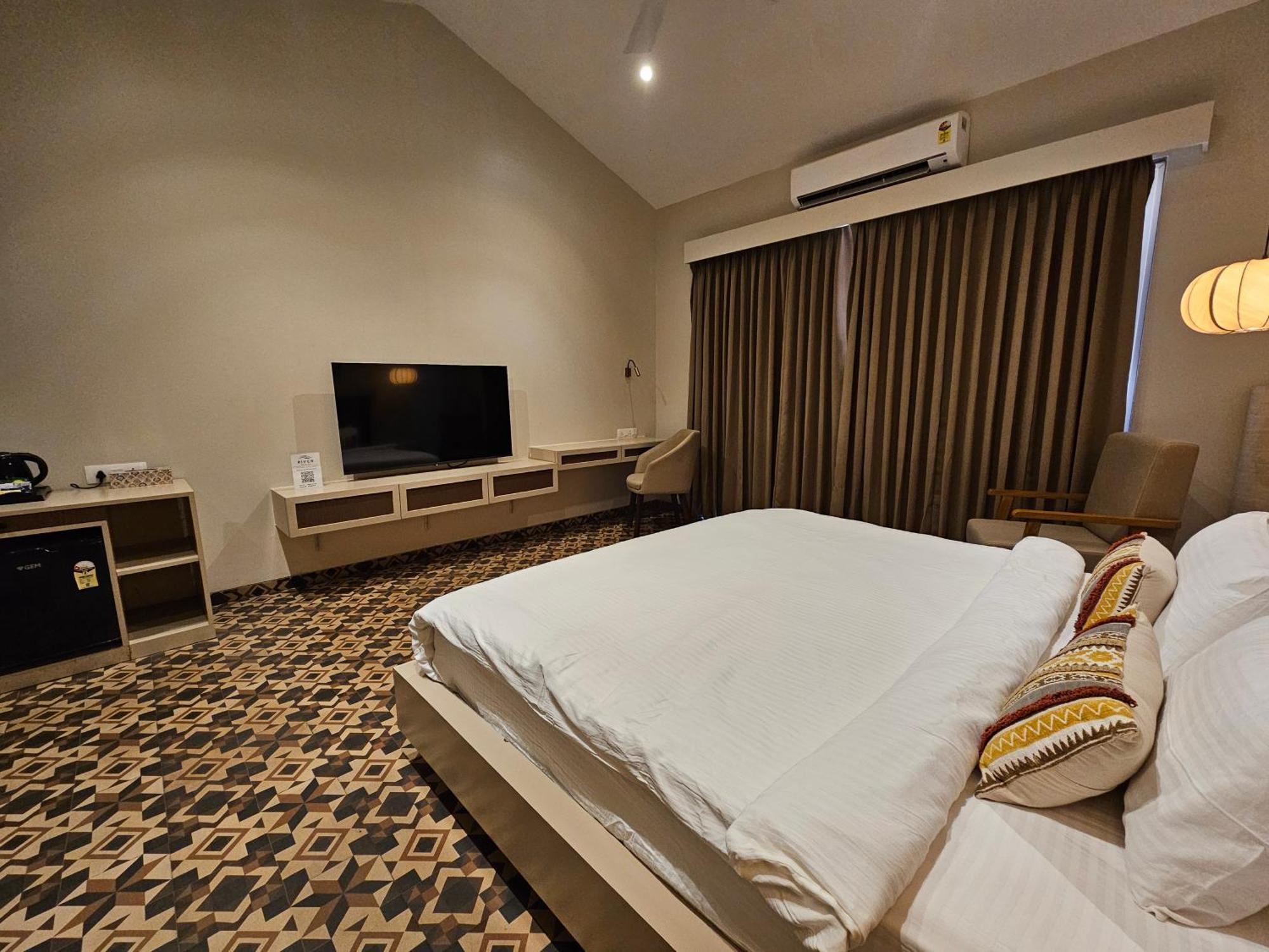 River Estates Luxury Resort & Spa Карджат Экстерьер фото